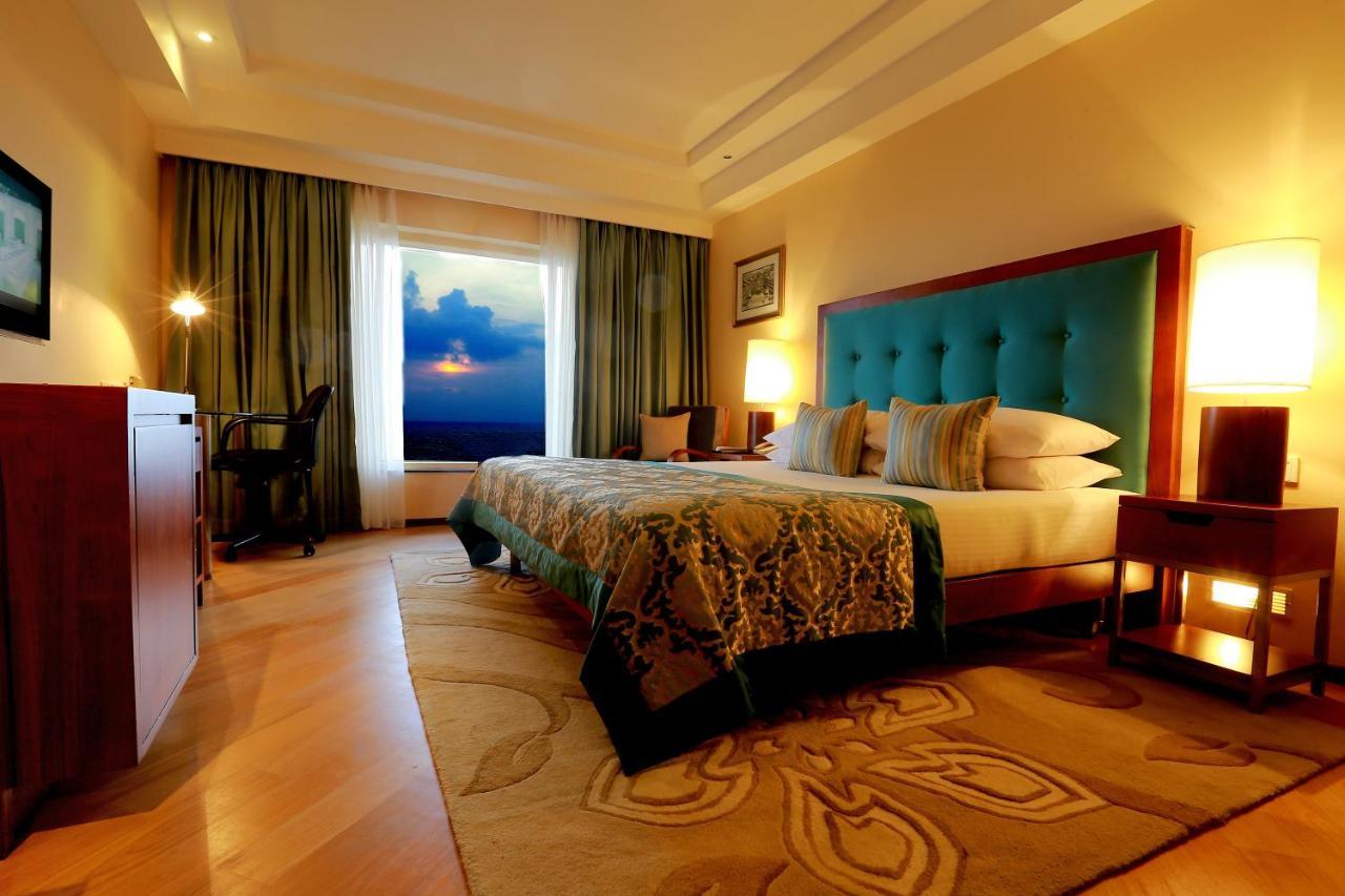 ทัชสมุทร โคลอมโบ Hotel ภายนอก รูปภาพ