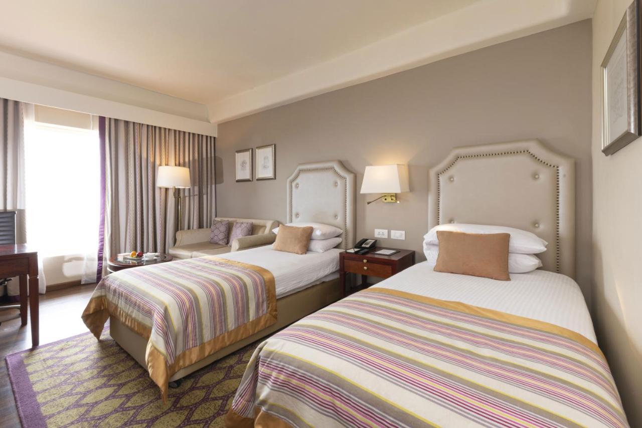 ทัชสมุทร โคลอมโบ Hotel ภายนอก รูปภาพ