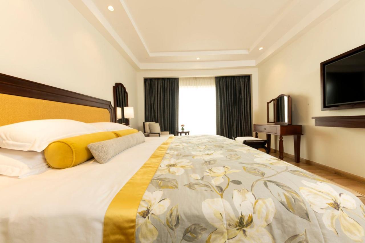 ทัชสมุทร โคลอมโบ Hotel ภายนอก รูปภาพ