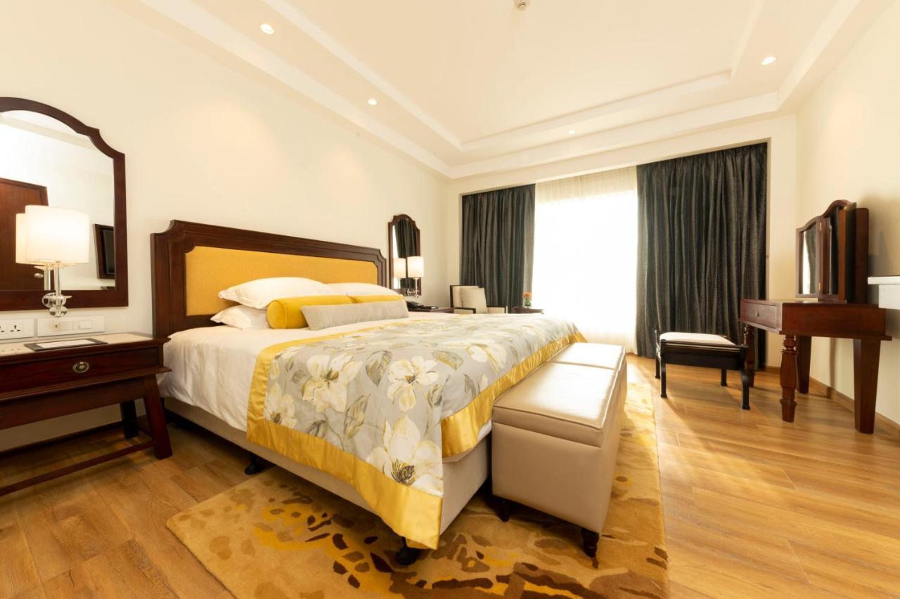 ทัชสมุทร โคลอมโบ Hotel ภายนอก รูปภาพ